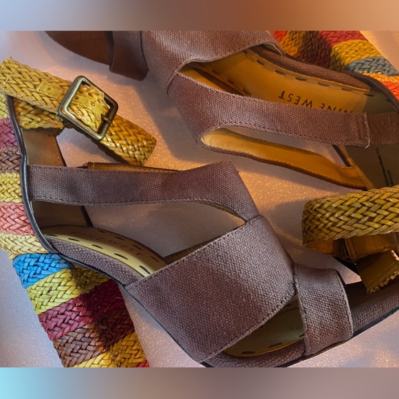 Like new Nine West Heels Colourful Rattan Material - Picture 4 of 9